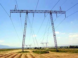 elektroprovod 300x225 КНСБ: Новите цени на тока ще поставят пред изпитание бита на масовия българин 