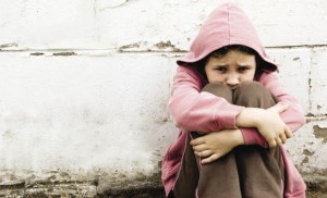 3b4f3698f2286a200bea20ba1f64bd82 300x182 UNICEF: Децата в България живеят в бедност и лишения