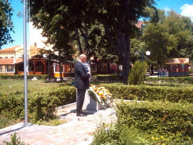 DSCI00141 1024x768 Отдадохме почит към Ботев и загиналите за свободата на България