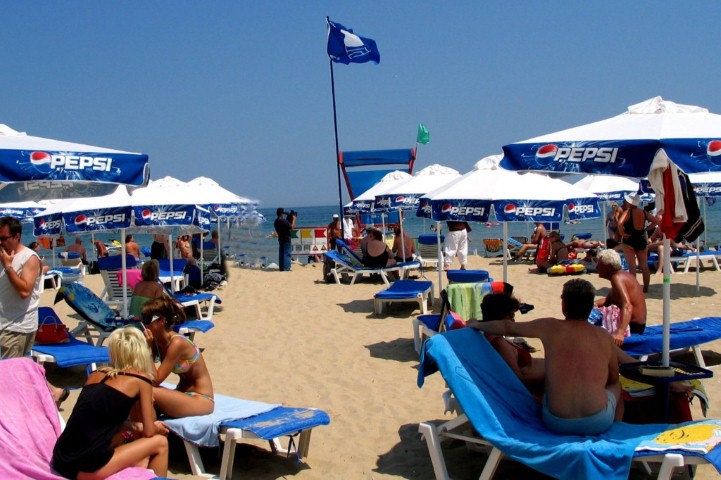 plaj 1024x682 6 плажа от Несебър и един от Поморие с международния екоприз «Син флаг» за 2012