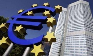 ECB 300x182 ЕЦБ понижи водещата лихва, еврото се срина