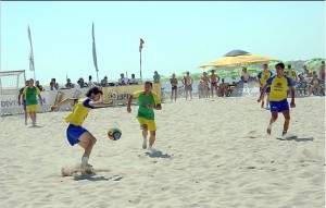 plajen futbol 300x191 В Поморие организират турнир по плажен футбол