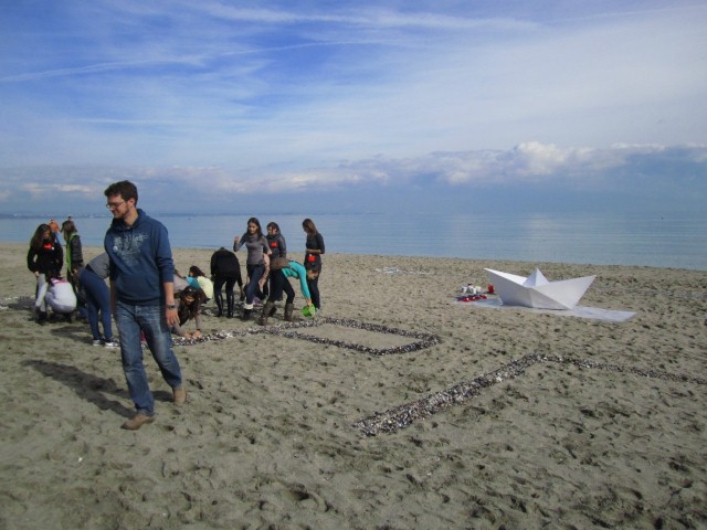 IMG 9450 1024x768 6 метров надпис „Бургас 2019“ се появи на плажа