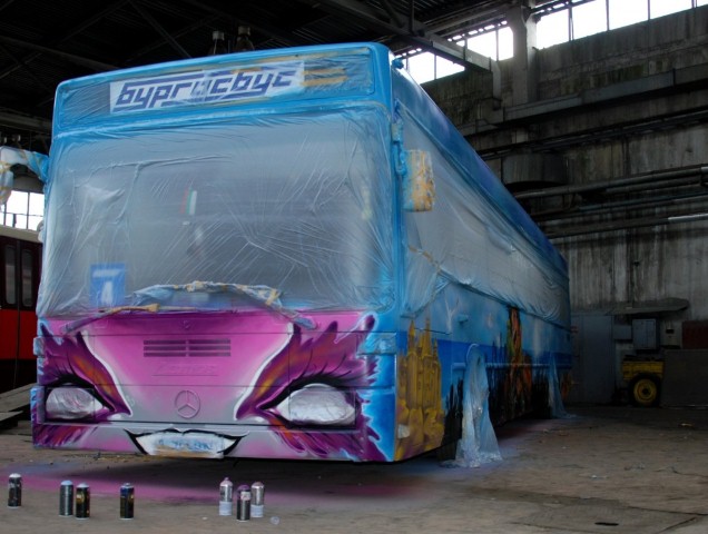 artavtobus2 1024x773 Арт автобус № 2019 тръгва по улиците на Бургас 