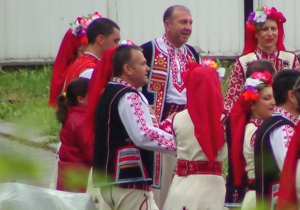 hora_velikden11