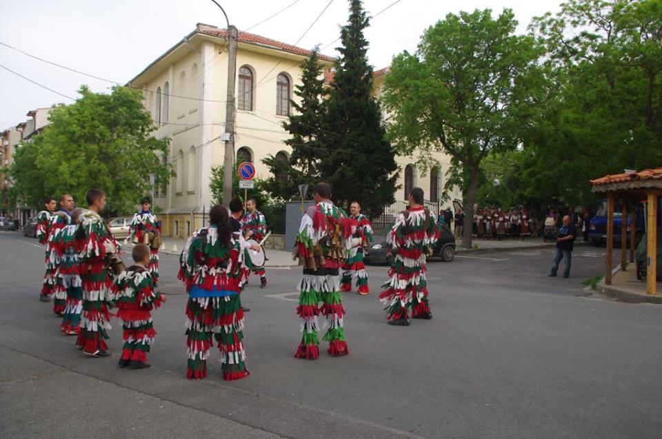 Сурвакарска група от с. Пещера, Пернишко. — в/във ИМ- Поморие.